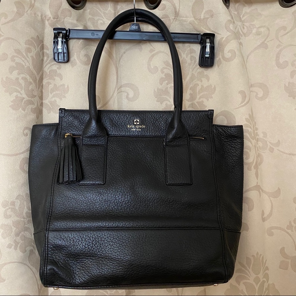 The chic laptop bag you’ve been looking for! 🤩